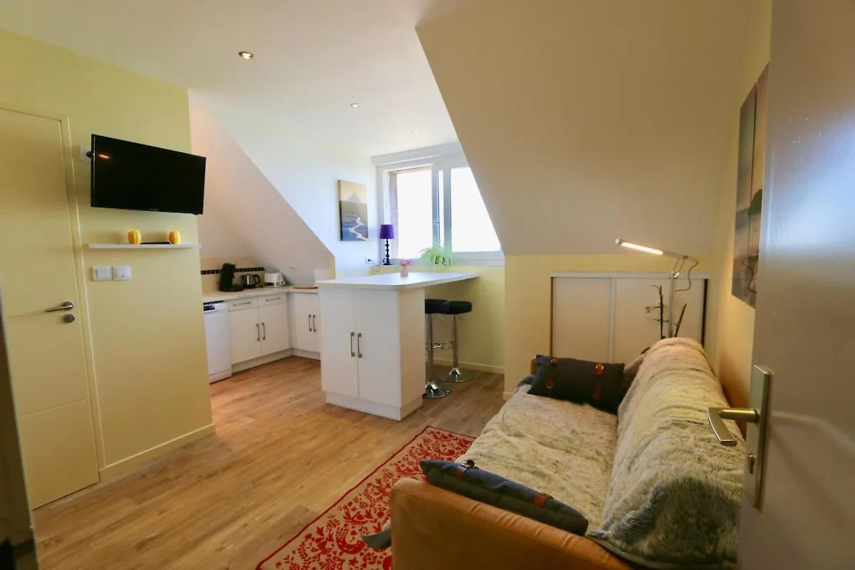 Cozy Apartment With Exceptional Sea View - Cancale